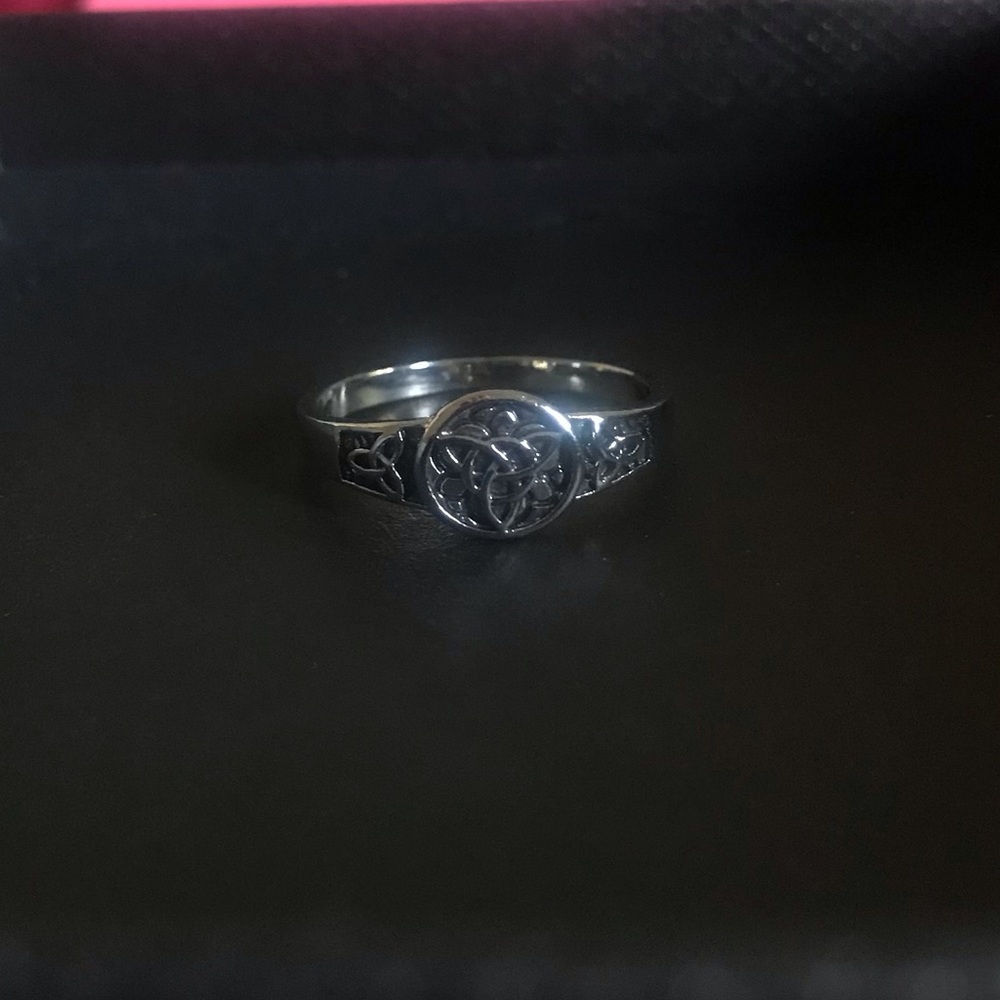 Stainless steel Celtic Knot Ring - Intricate Round Design